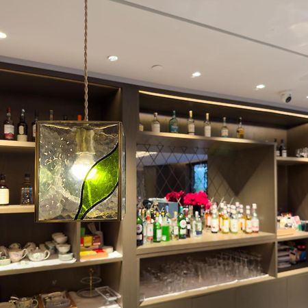 Yuexiu Hotel Guangzhou, Curio Collection By Hilton Exterior foto