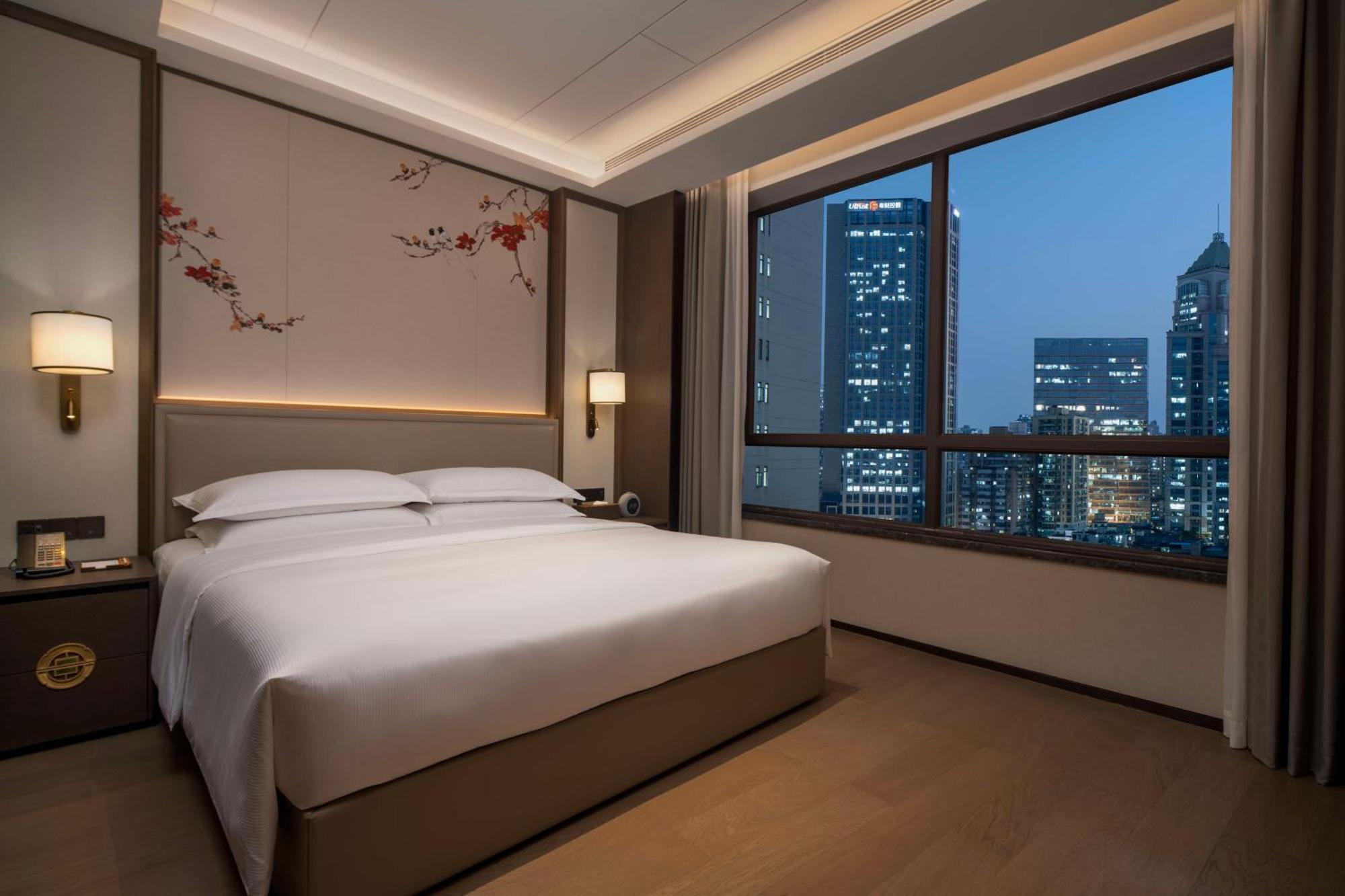 Yuexiu Hotel Guangzhou, Curio Collection By Hilton Exterior foto