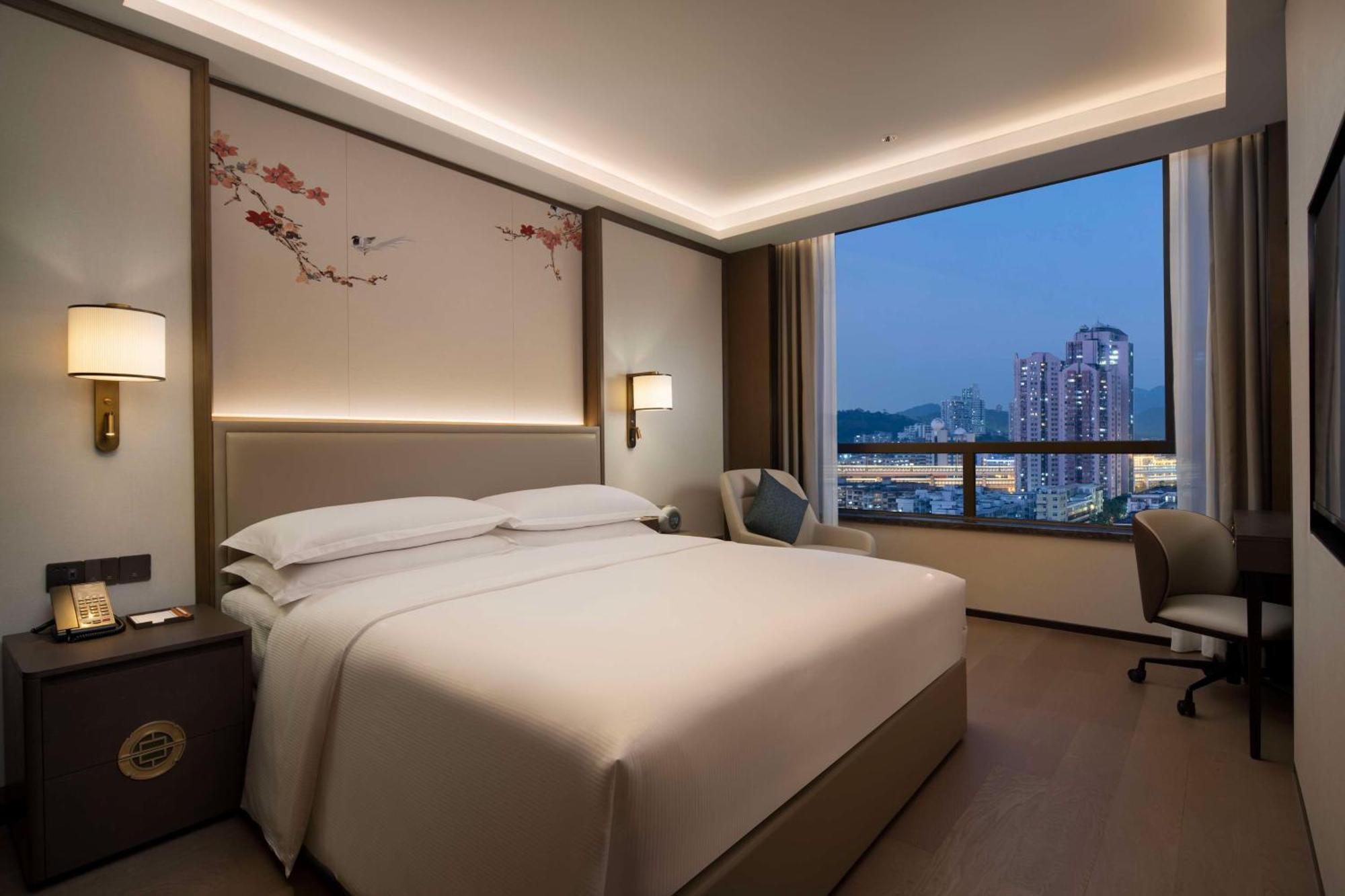 Yuexiu Hotel Guangzhou, Curio Collection By Hilton Exterior foto