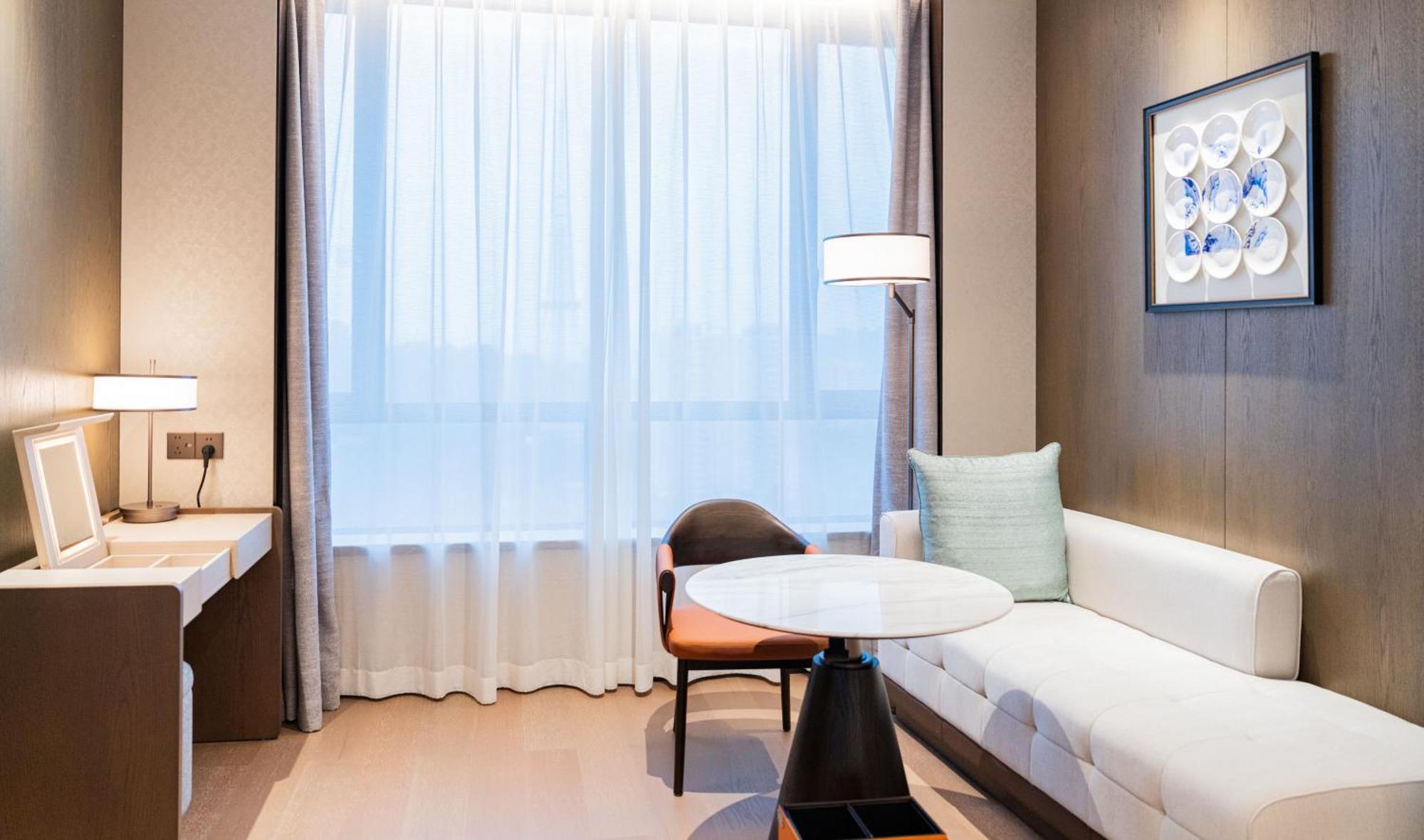 Yuexiu Hotel Guangzhou, Curio Collection By Hilton Exterior foto