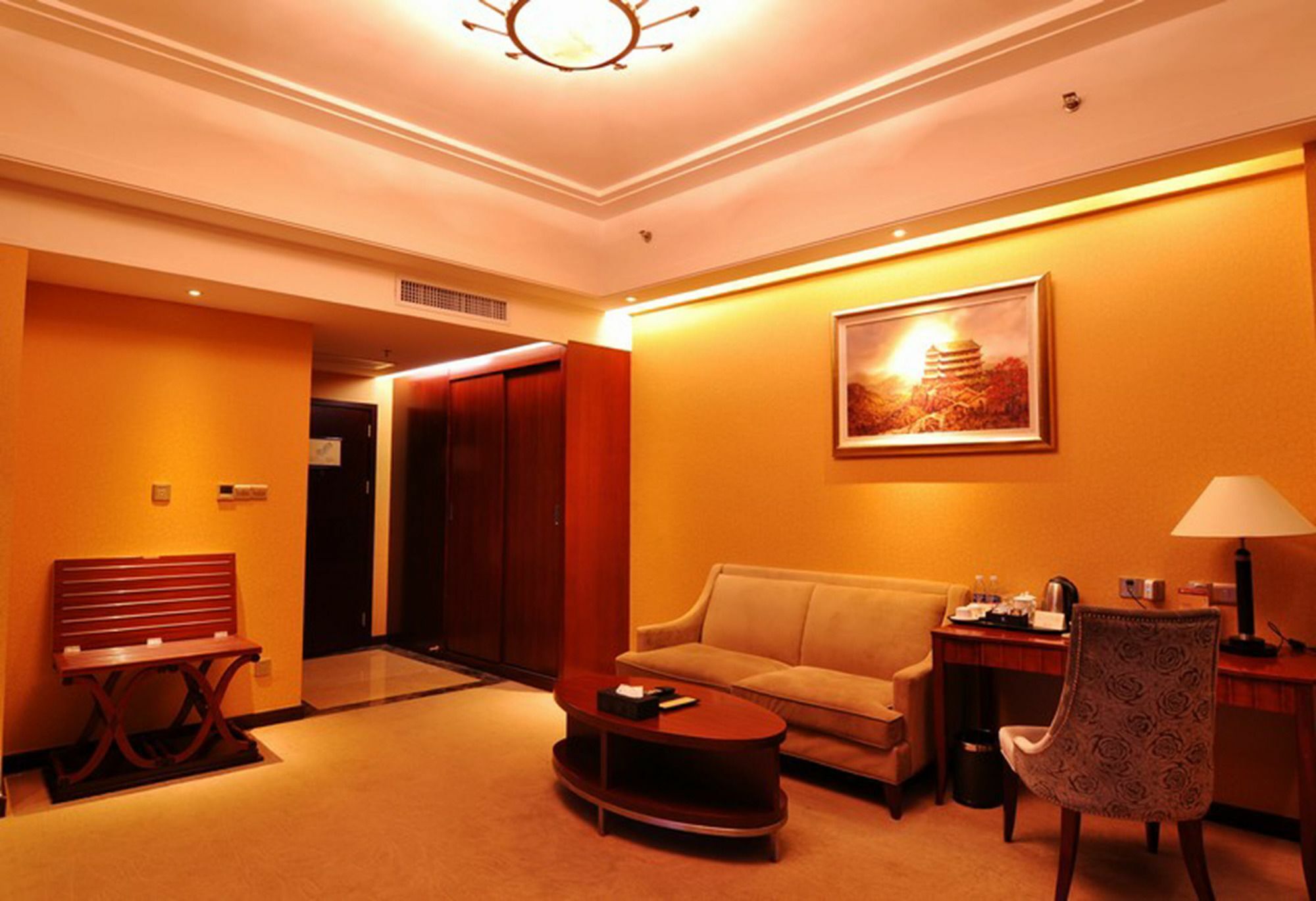 Yuexiu Hotel Guangzhou, Curio Collection By Hilton Exterior foto